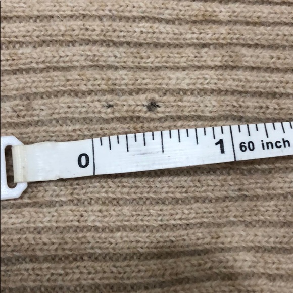 Cashmere Ruffle Scarf - Picture 4 of 4